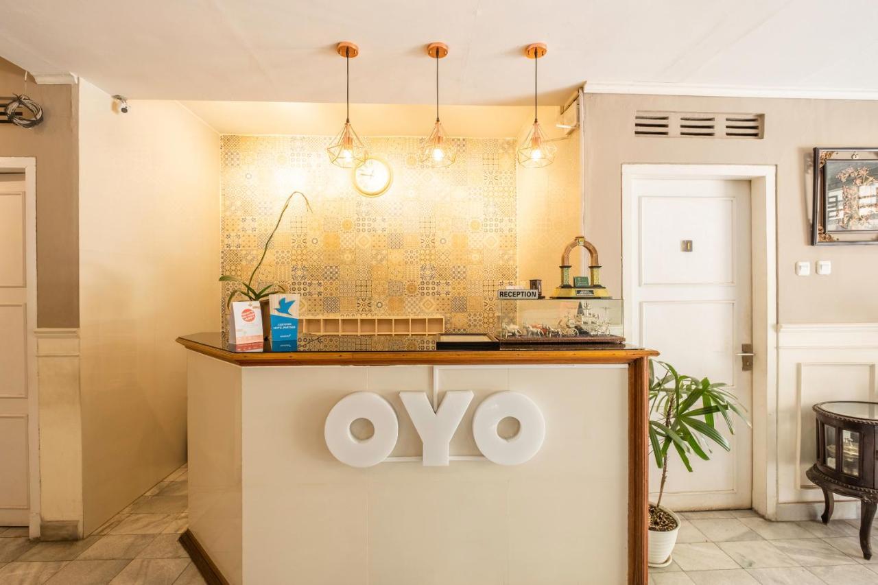 Oyo 1444 Patradissa Stasiun Bandung Hotel Luaran gambar