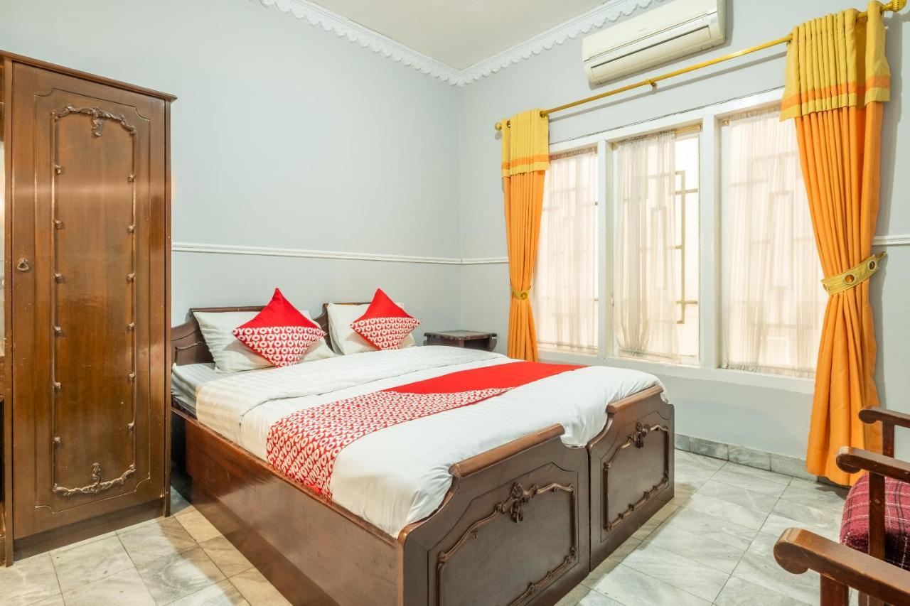 Oyo 1444 Patradissa Stasiun Bandung Hotel Luaran gambar